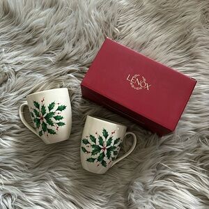 Lenox Holly Leaves & Berries Mugs